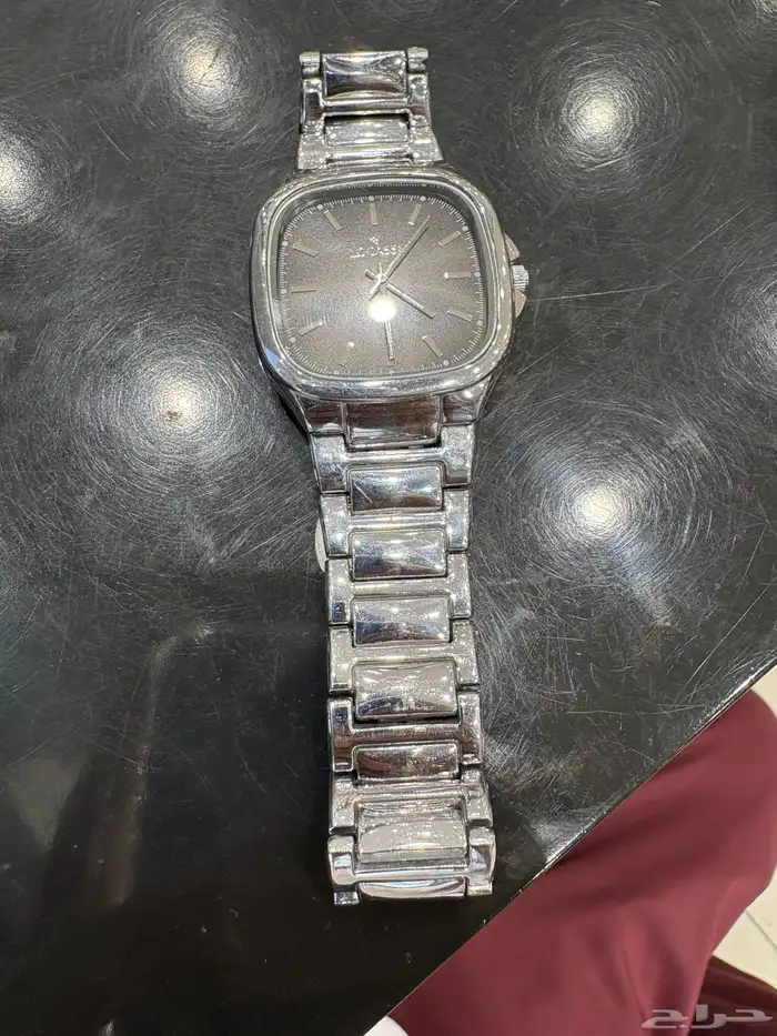 ساعه للبيع 1