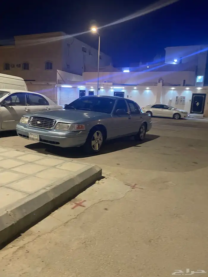 فورد فكتوريا 4