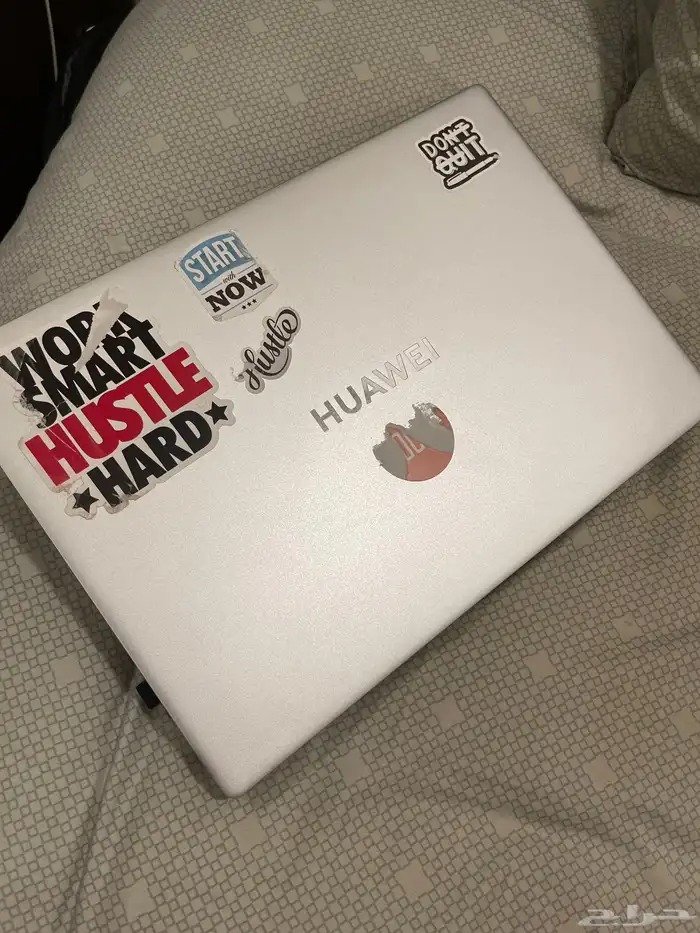 للبيع لابتوب هواوي جديد 3