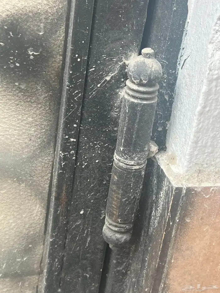 باب حديد بجودة عالية 4