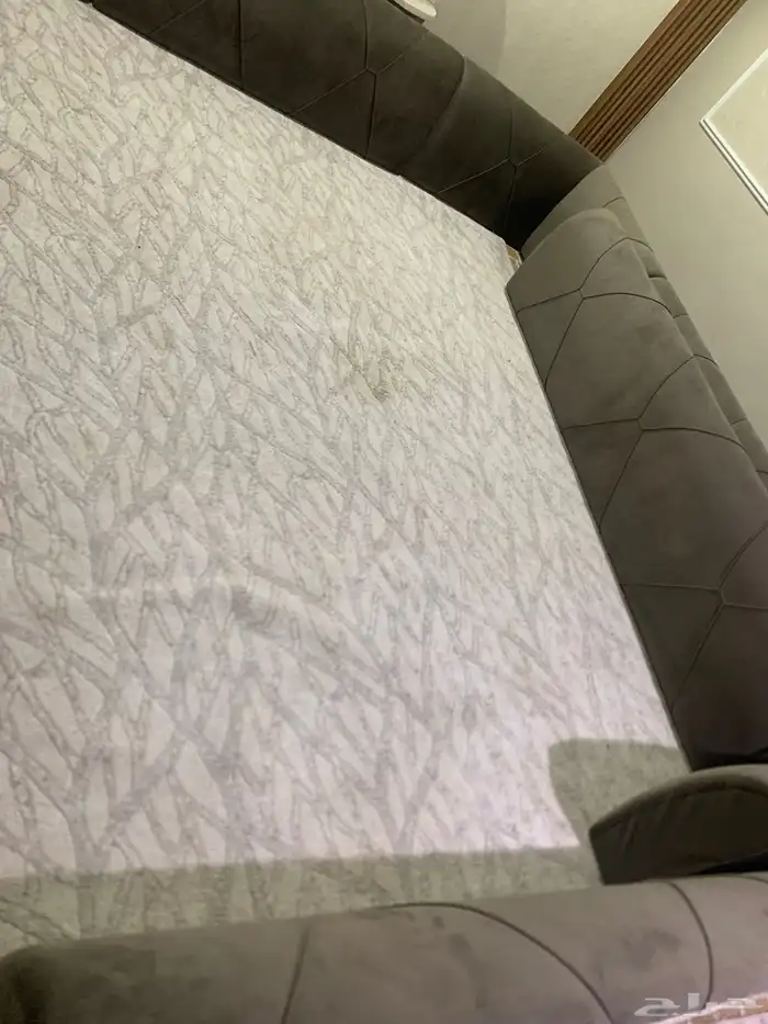 مخاد للبيع مع فرشه 0