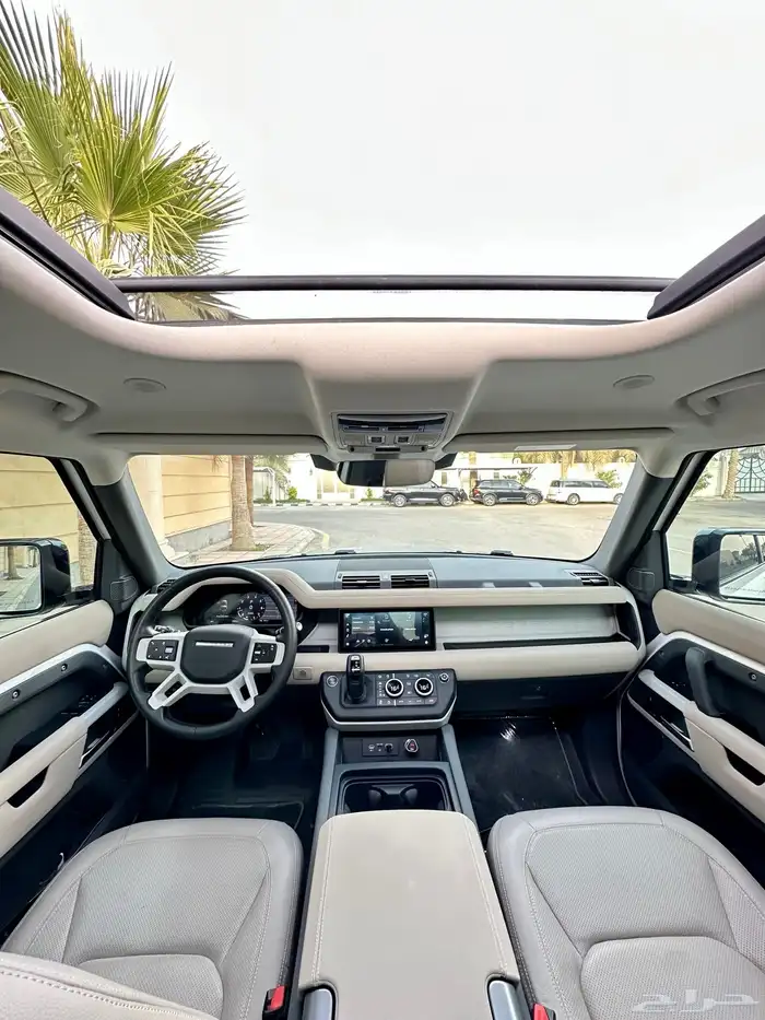 لاند روفر ديفندر 2023 11