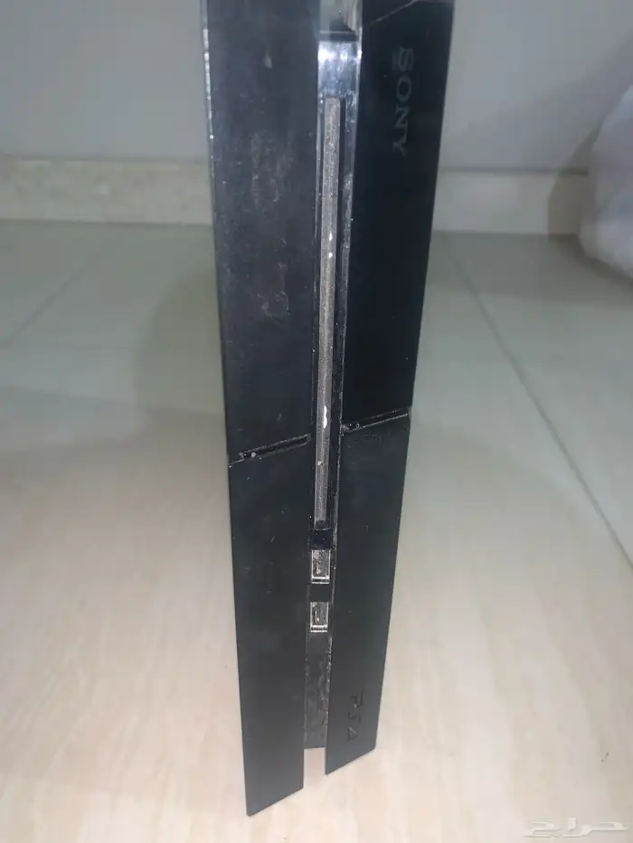 سوني 4 للبيع السعر 600 0