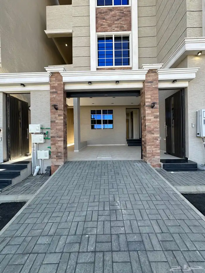 للبيع شقق ارضيه وعلويه تشطيب مودرن بحي المعارض تبدأمن520الف 3