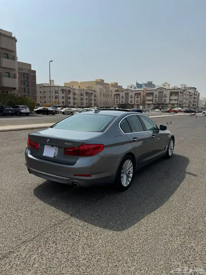 بي ام 530 فل 2017 ماشي 126 الف كيلو قمه في النظافه 33