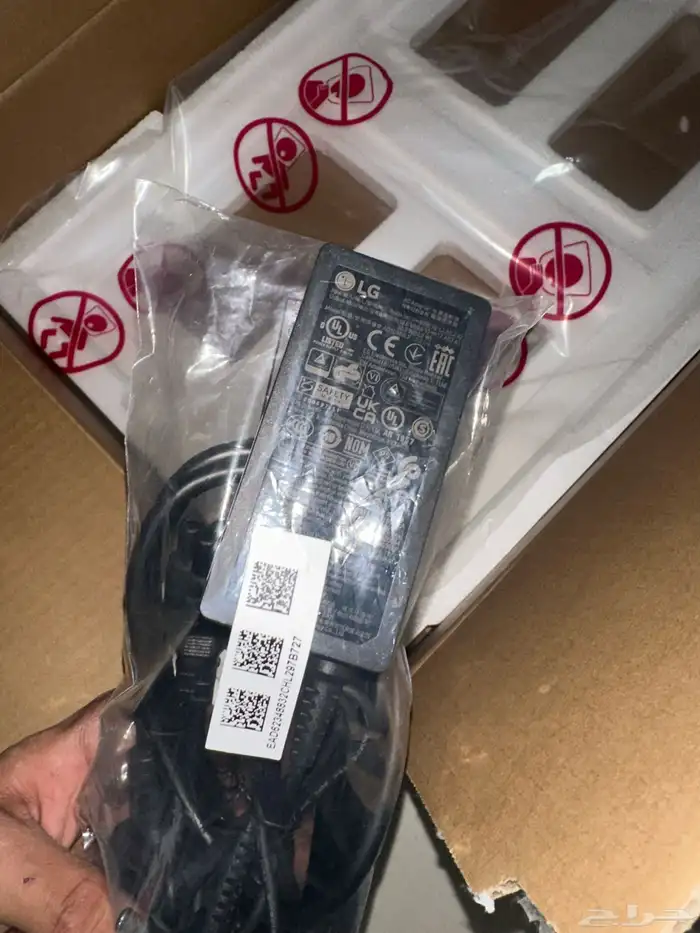 شاشة قيمنق LG 24 . 3