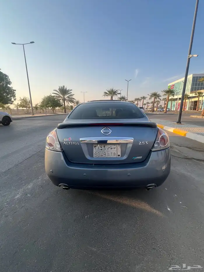 نيسان ألتيما 2011 شبه مخزن مالكين فقط 4