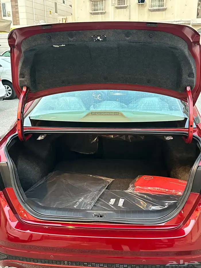 نيسان التيما 13