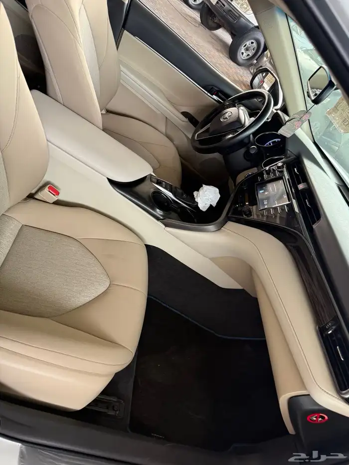 تويوتا كامري هايبرد GLEموديل 2019 19