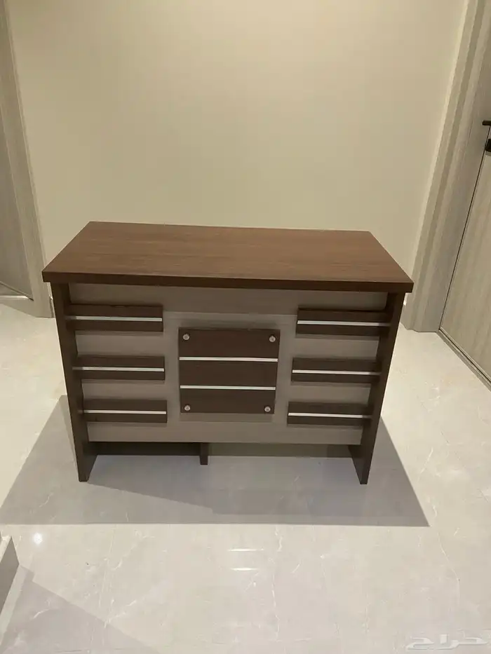 مكتب صغير للبيع 0