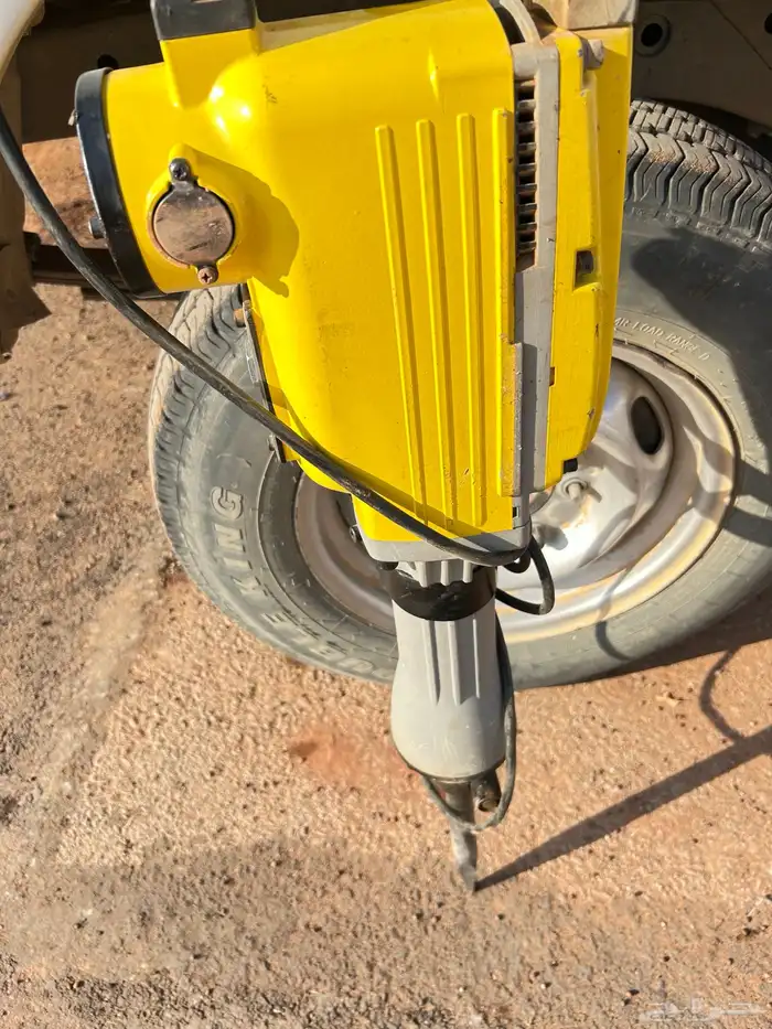 حفار ياباني اصلي جديد ما استخدم إلا حاجه بسيطة التواصل 2