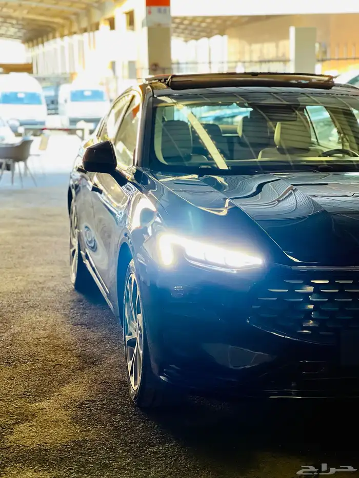 فورد تورس تيتانيوم فل كامل موديل 2023 29