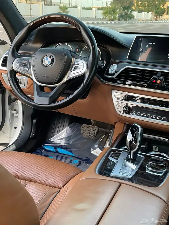 بي ام دبليو2017 فل كامل اعلى مواصفات740الموقع بريده 45