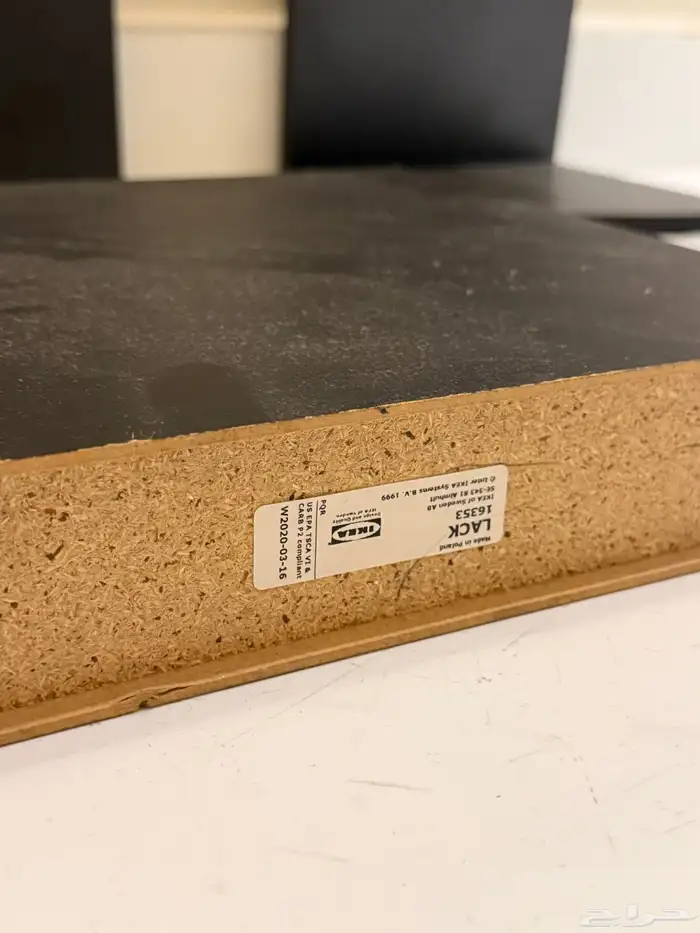 شاشه إذا احد يبغاها قطع غيار   ارفف ايكيا سوداء سليمه 2