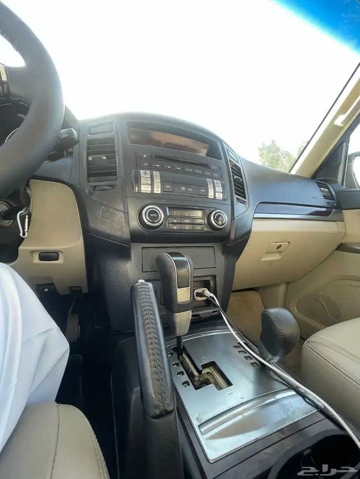 باجيرو 2012 فل كامل 3.5 8