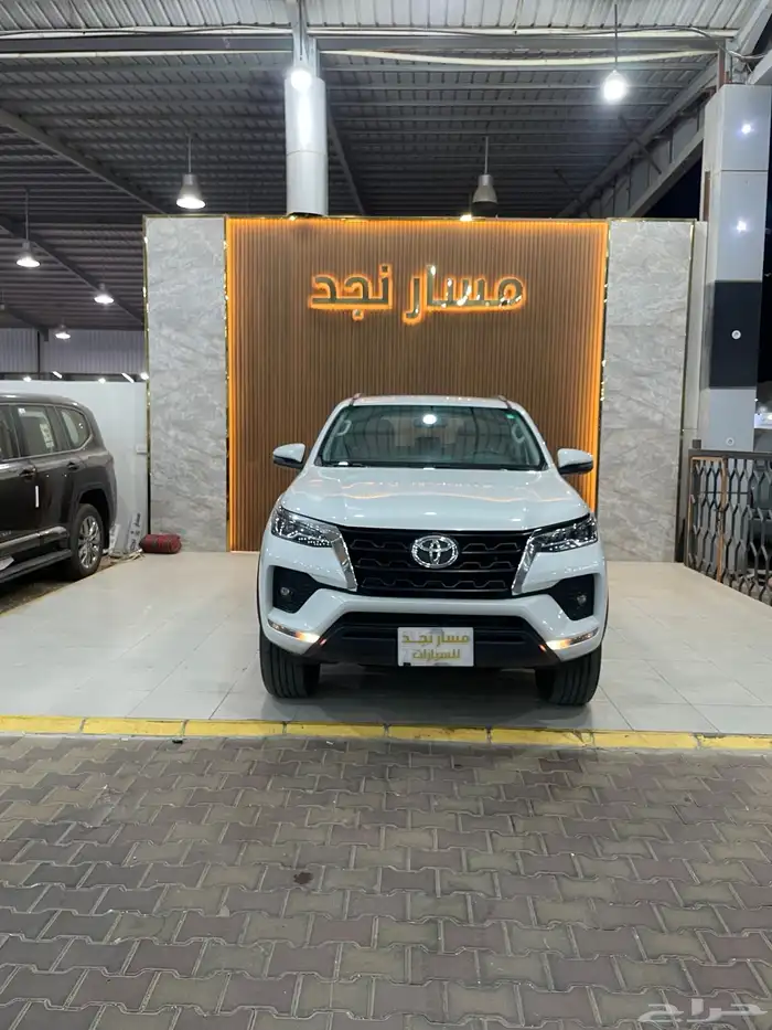 فورتشنر موديل 2023 (6سلندر) 0