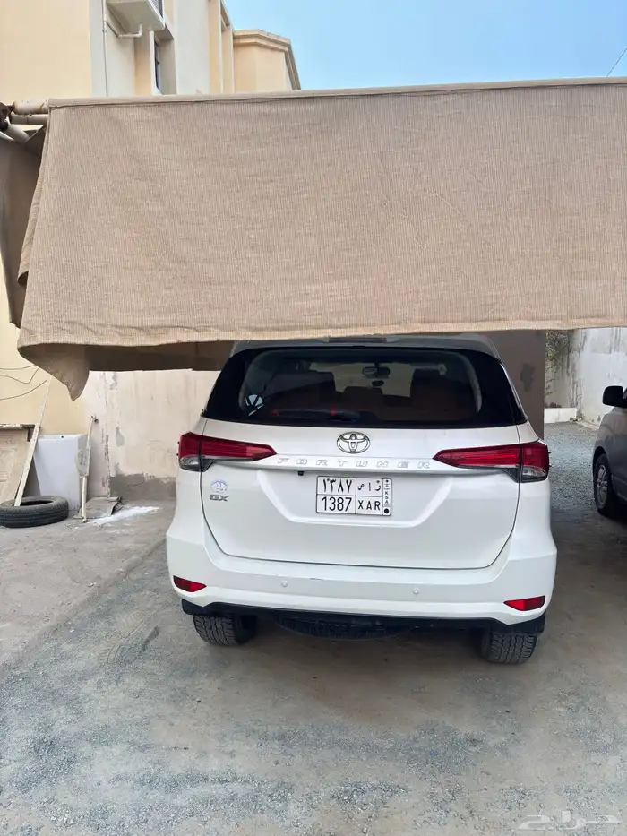 تويوتا فورتشنر مخزن 1