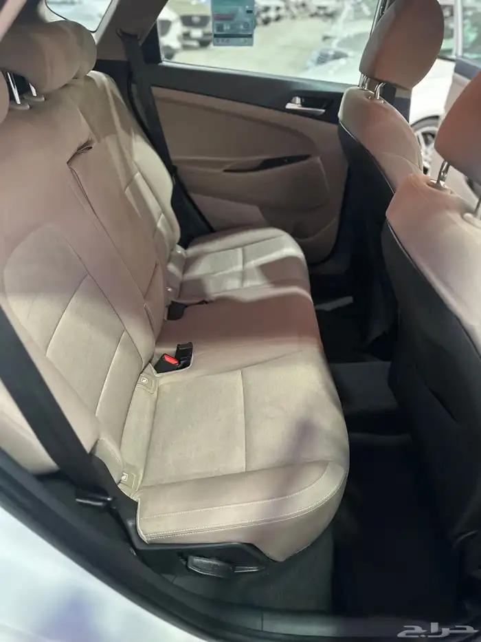 جيب هونداي توسان بنزين نص فل دبل 2020 19