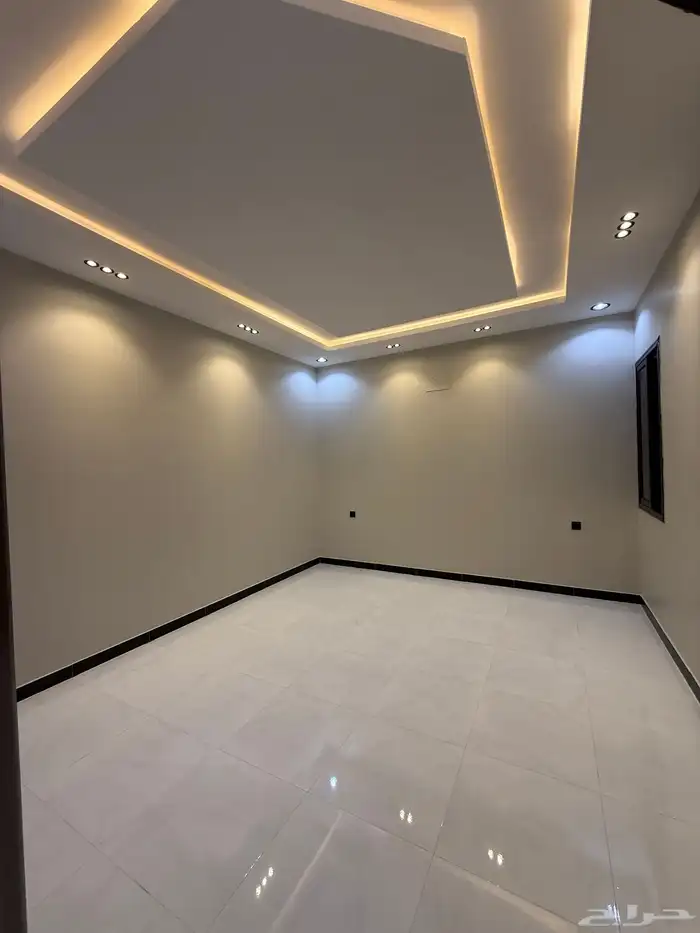 للبيع روف علوي بدرج خارجى بالموسى الشرقى بمدينه خميس مشيط 17