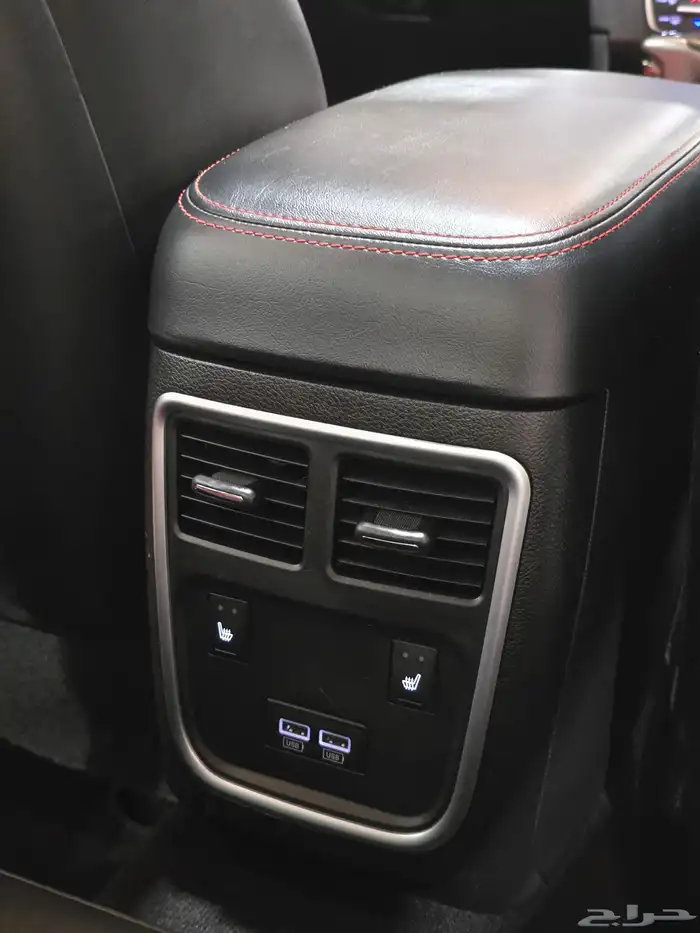 دودج تشارجر GT موديل 2022 بحاله ممتازه 12