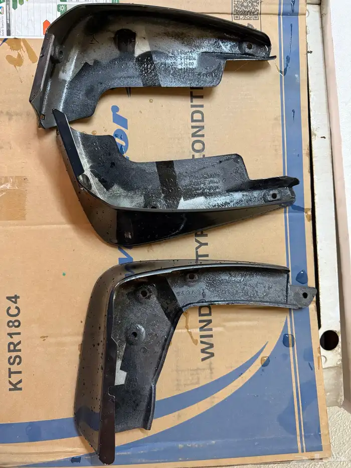 قطع لكزس 2008 3