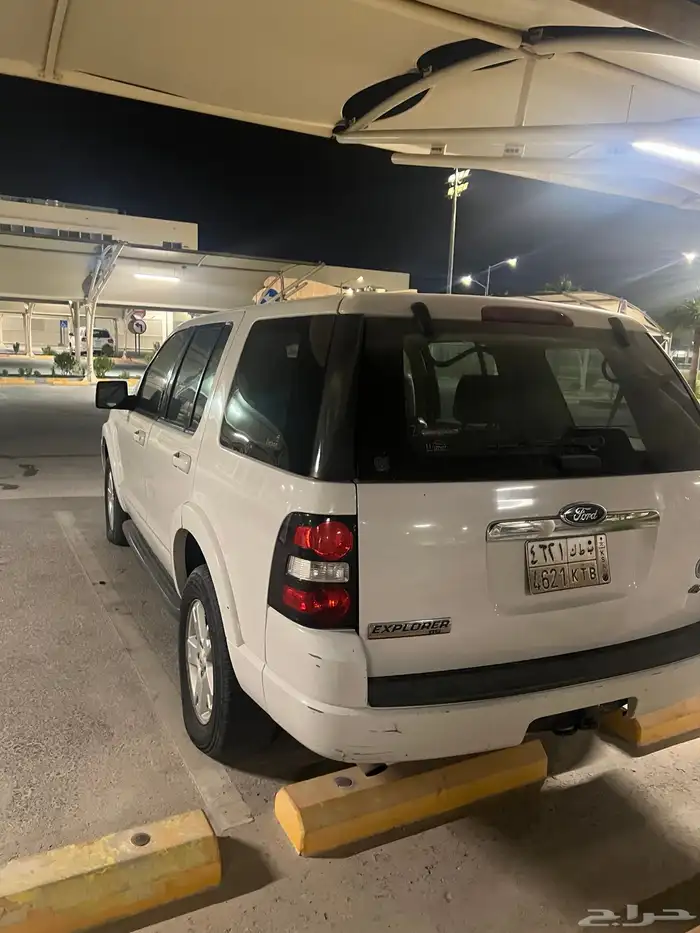 سيارة فورد اكسبلورر للبيع 2