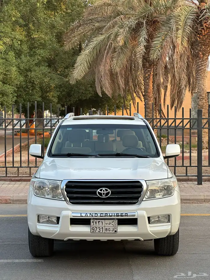 جيب لاند كروزر 2011 3