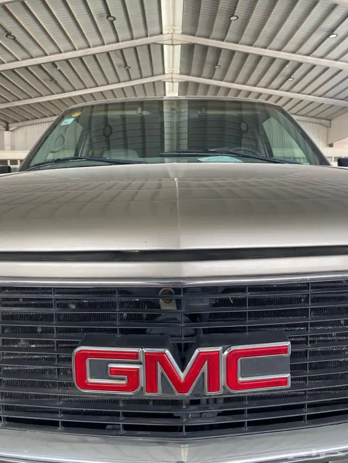 جي ام سي يوكن 1999 العدد 183 الف 10