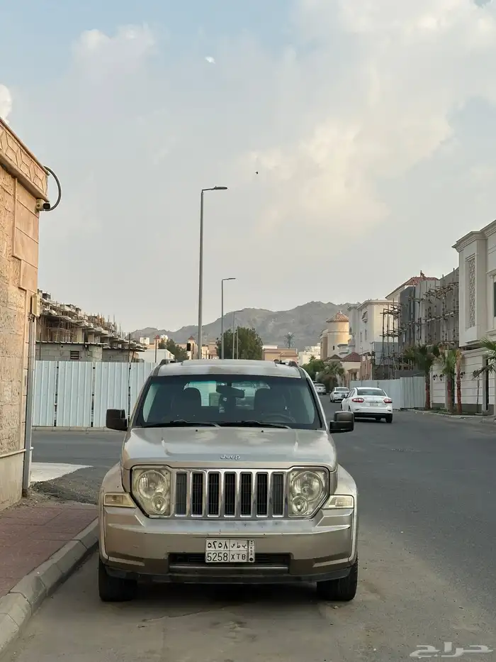 جيب ليبرتي 2011 للبيع 0