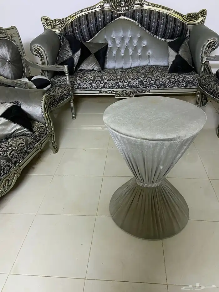 كنب مستخدم للبيع 9