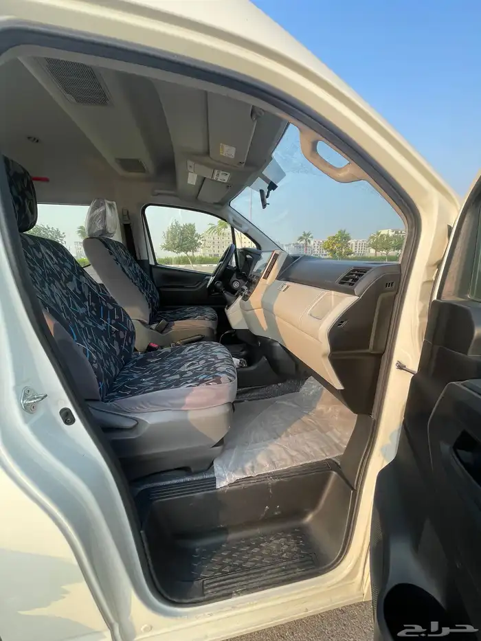 باص تويوتا 2024 ماشي 60 بنزين 10