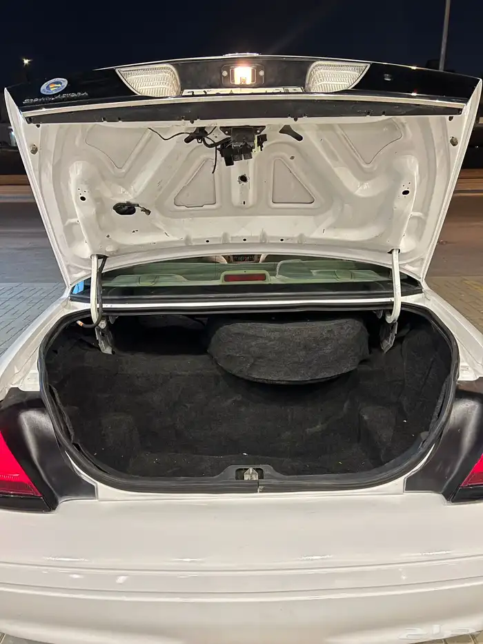 فورد فكتوريا بوليسي 33