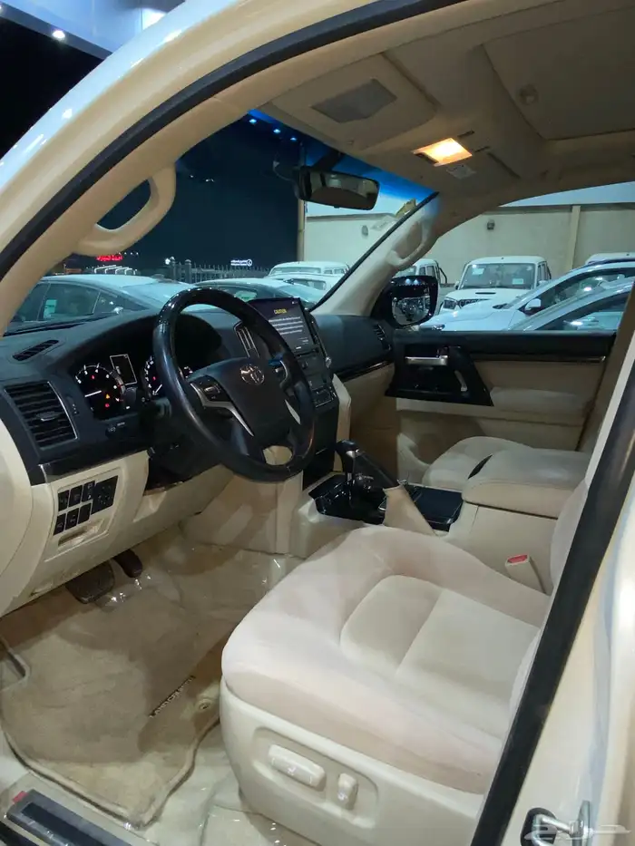 للبيع جيب جي اكس ار 2020 تورينق فل كامل عبداللطيف عداد 72 10