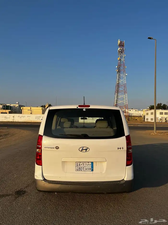 H-1 باص هيونداي 2016 11
