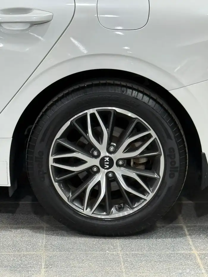 كيا K5 مطور 2021 متوفر لدى معرض(عبيد الرشيدي) 24