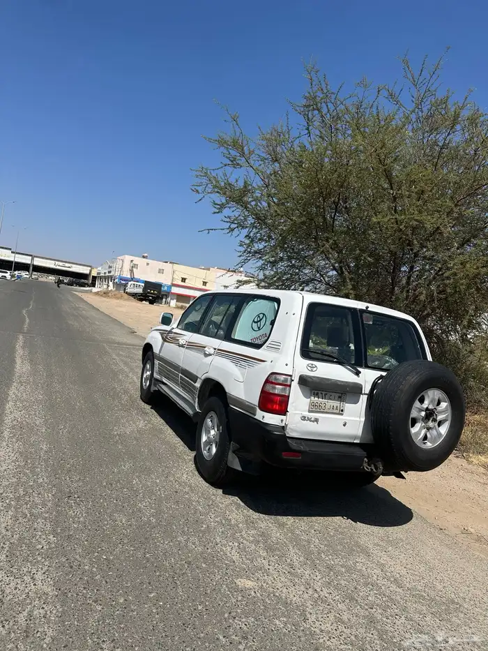 لاندكروزر 99 فل كامل دفلك فتحة ثلاجة موتر طيب للمستخدم 24