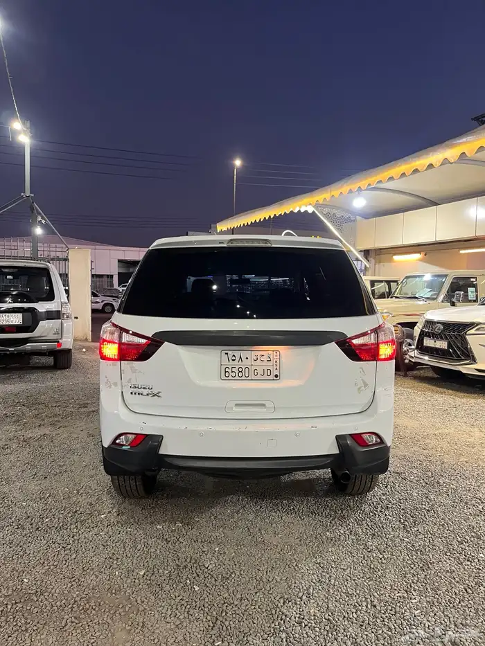 ايسوزو ديزل 2015 5