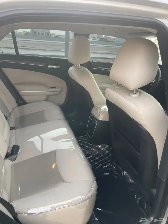 كرايزلر بنوارما 6 سلندر ممشى 106 الف ك 2021 للبيع او البدل 9