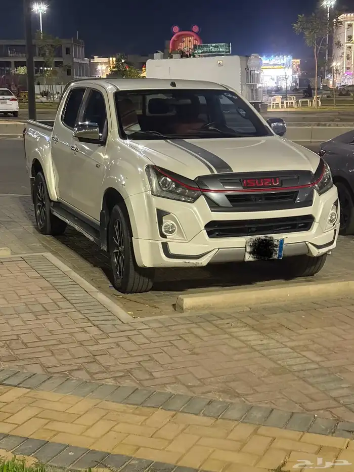 للبيع غمارتين فل كامل 2019 دبل مكينه 3000 2