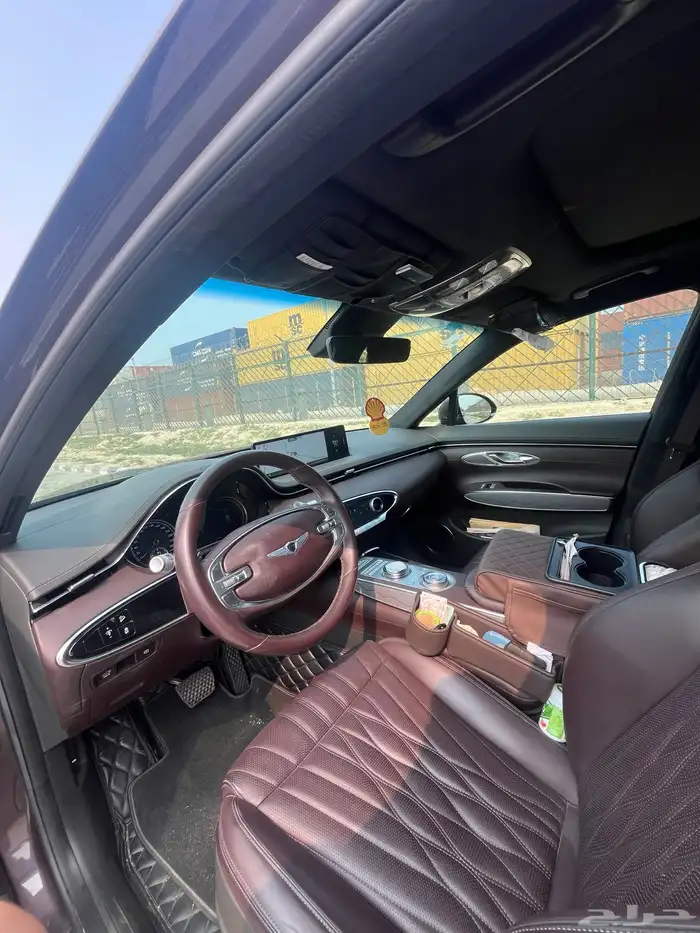 جينيسس GV70 11