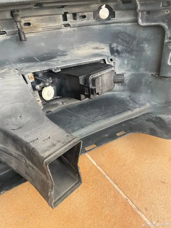 صدام امامي بي ام دبليو e38 اصلي 11