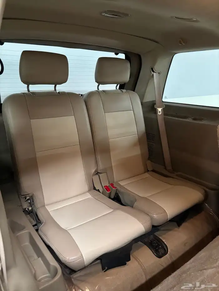 للبيع اكسبلورر 2010 فل كامل 34