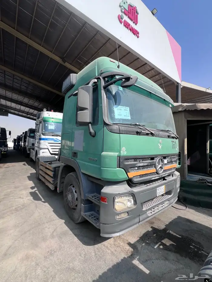 حراج معرض رايد للسيارات والشاحنات والمعدات كل يوم جمعة 23