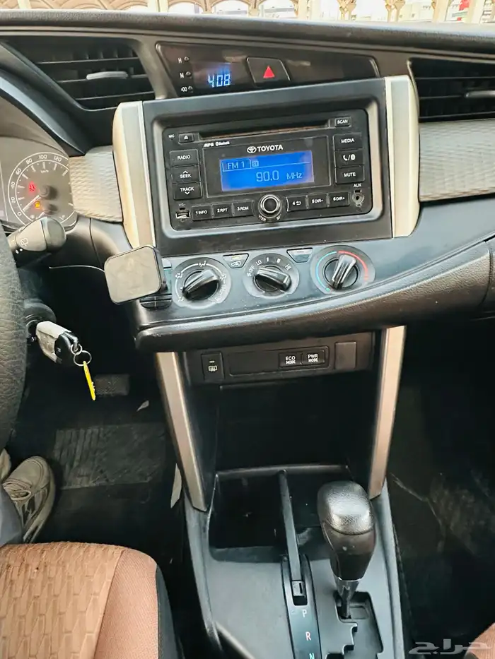 للبيع تويوتا انوفا 2016 ( 7 مقاعد) السعر 44 ألف 15