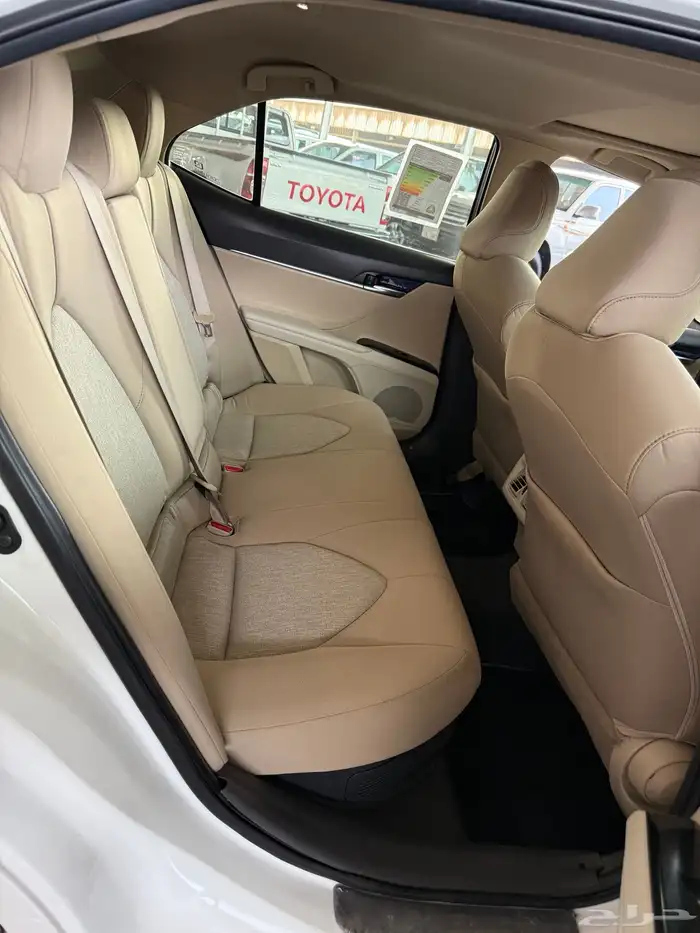 تويوتا كامري هايبرد GLEموديل 2019 16