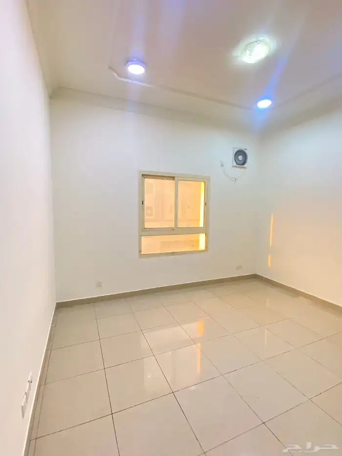 شقة سكنية للايجار الشهري والسنوي غرفتين 6