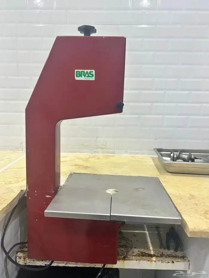 ملحمه للبيع بكامل معداتها 2