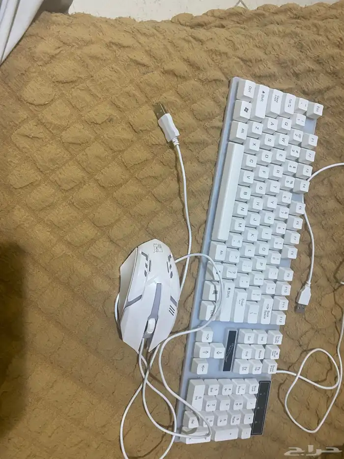 كيبورد وماوس و ماوس باد سوني للبيع 1
