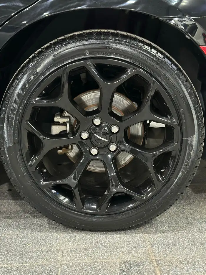 كرايزلر C300 اسود 2021 هيمي V8 5.7 معرض(الرشيدي) 15