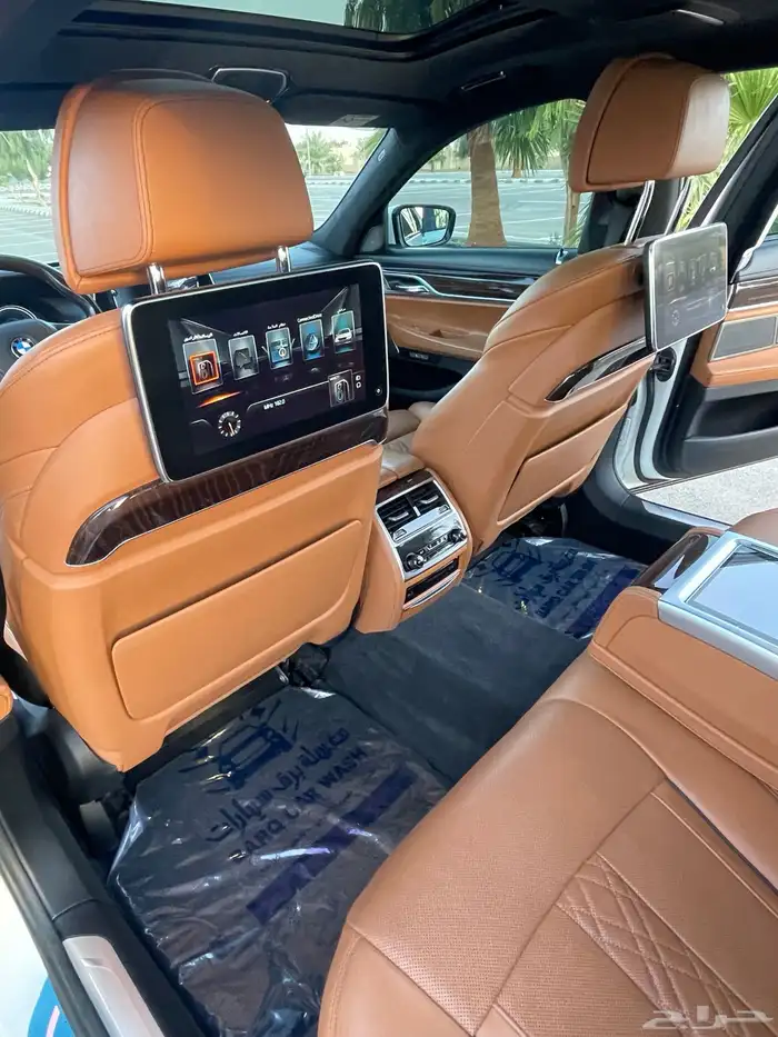 بي ام دبليو2017 فل كامل اعلى مواصفات740الموقع بريده 94